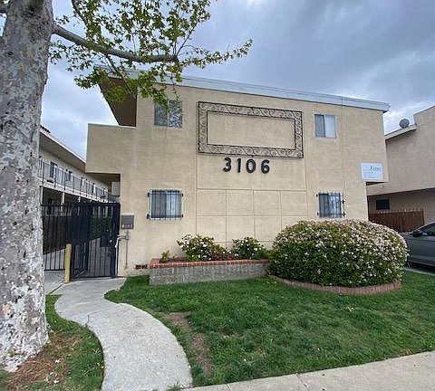 3rd image of 3106 Bagley Ave
