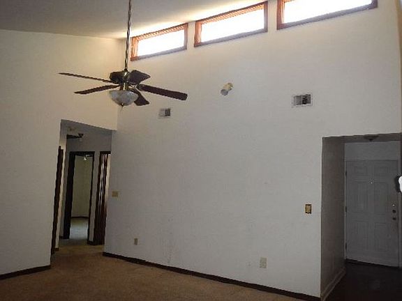 5th image of 1610 NW 42nd Ave