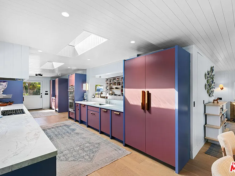 7038 Dume Dr — Photo 14
