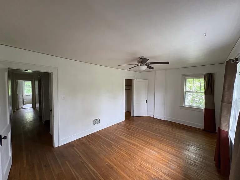 320 Lincoln Ave — Photo 20