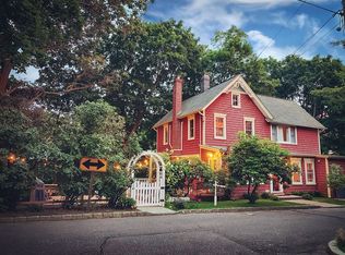 161 Dayton St, Sea Cliff, NY 11579