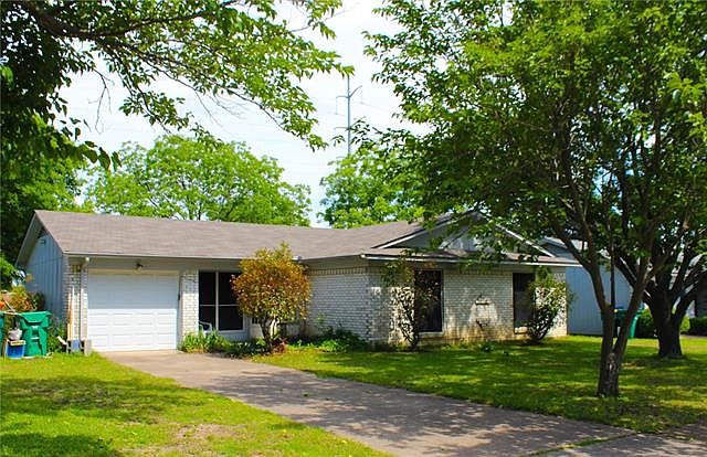 1st image of 317 Hastings Dr