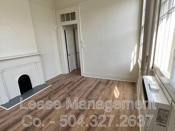 3rd image of 3919 Laurel St #2