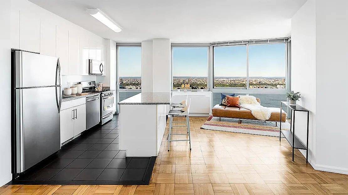 505 West 37th Street — Photo 1