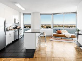 505 W 37th St APT 3408, New York, NY 10018
