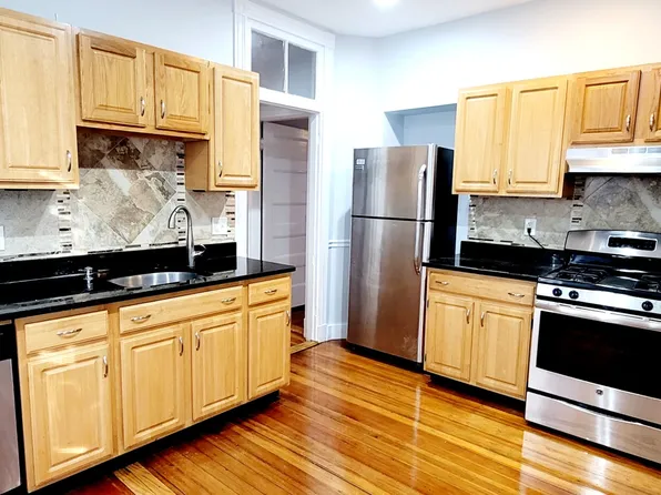 14 Dalrymple St #3, Jamaica Plain, MA 02130