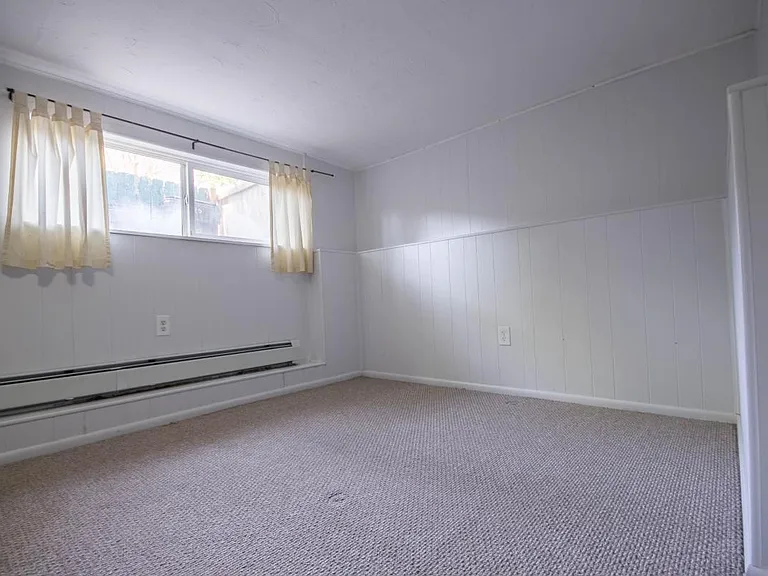 380 N Irving St — Photo 12