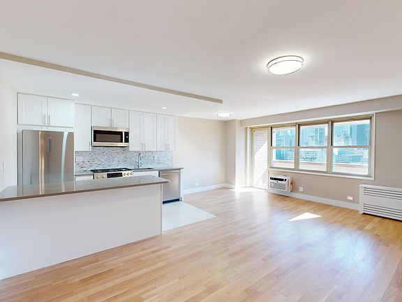 2nd image of 310 Greenwich St APT 30D