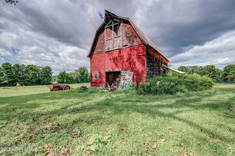 3rd image of 4746 Consaul Road
