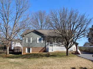 1020 Star Cir, Harrisonburg, VA 22801