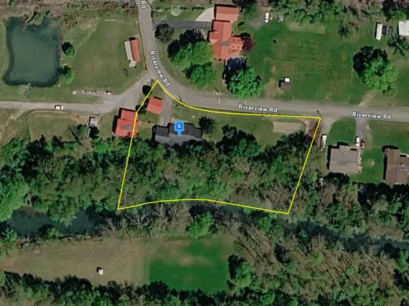 11210 Riverview Rd, Coeburn, VA 24230