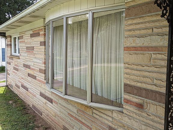 4th image of 1282 Kreider Blvd