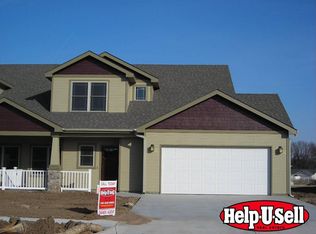 520 Stonedale Dr, Manhattan, KS 66503