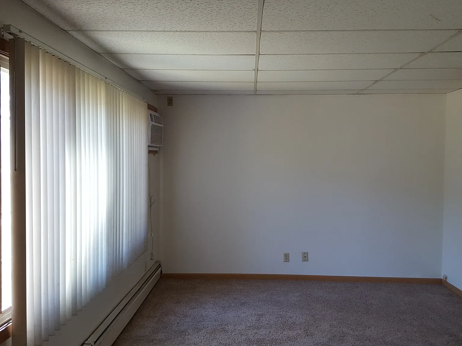 2 bed, 900 sqft, $925 — Photo 3