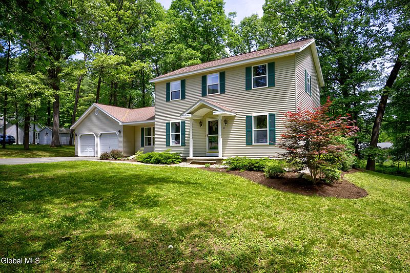 2nd image of 30 Oak View Drive