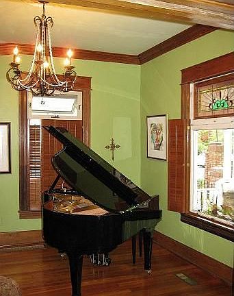 Parlor 