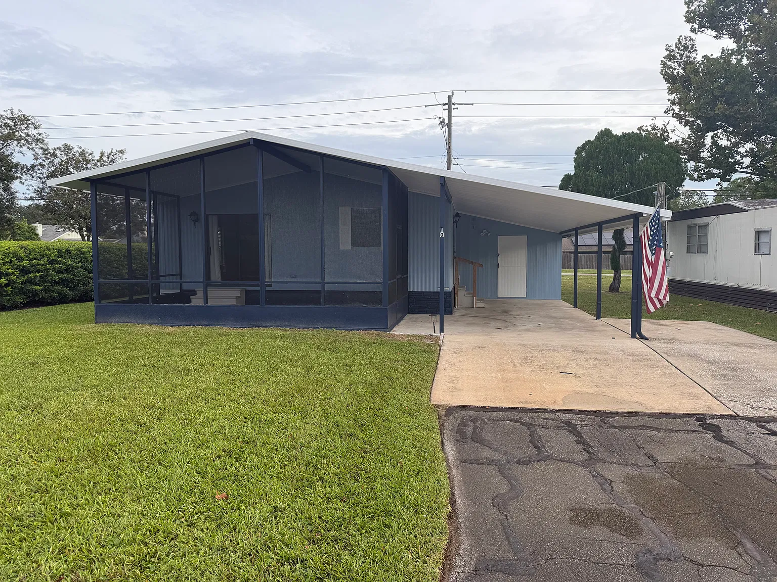 1450 Madeline Ave — Photo 1