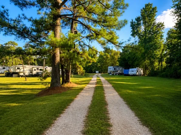 1109 Arnold Dr, Pine Hill, AL 36769
