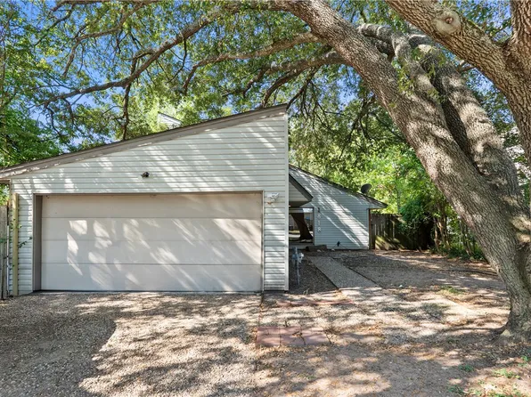 1818 Langford St, College Station, TX 77840