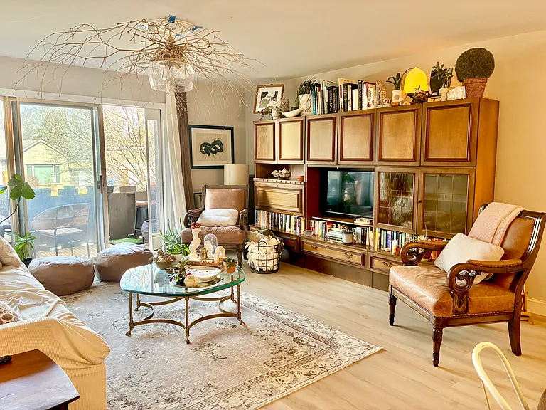 1309 Kirkwood Dr #501 — Photo 2