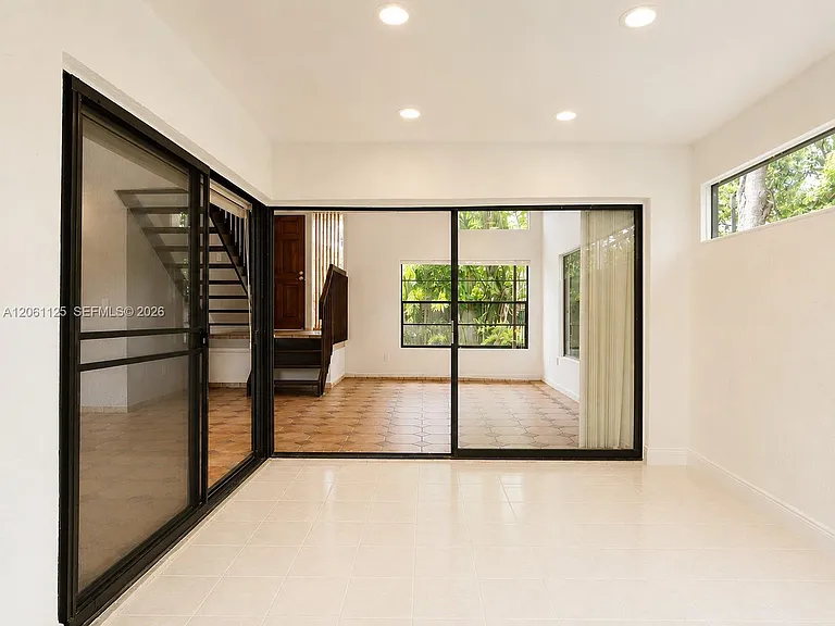 11712 SW 91st Ter — Photo 10