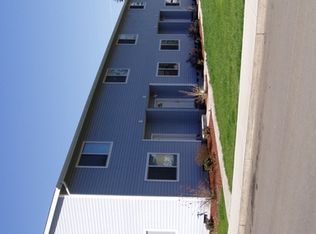 1119 E Chamberlain Ave, Cottage Grove, OR 97424