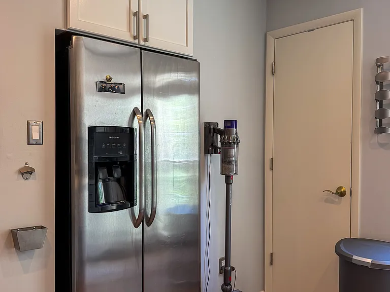 9937 Oakton Terrace Rd — Photo 10