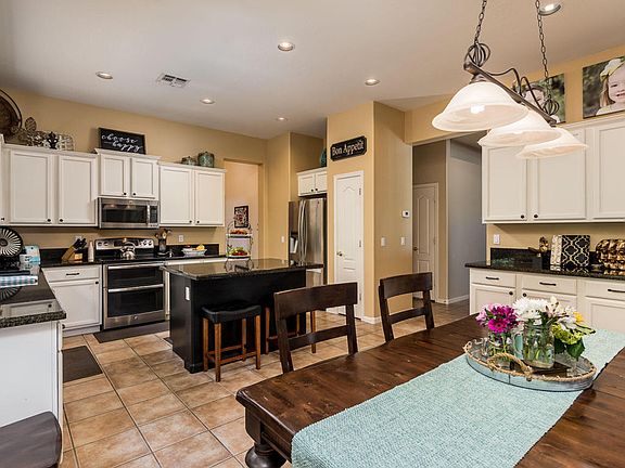 5th image of 2250 E Indian Wells Dr