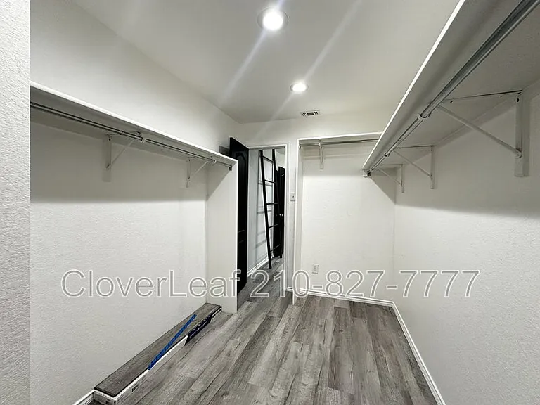 2606 Bluff Xing — Photo 31