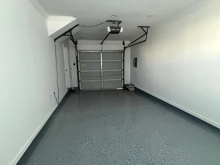 1 Boehm Dr — Photo 16