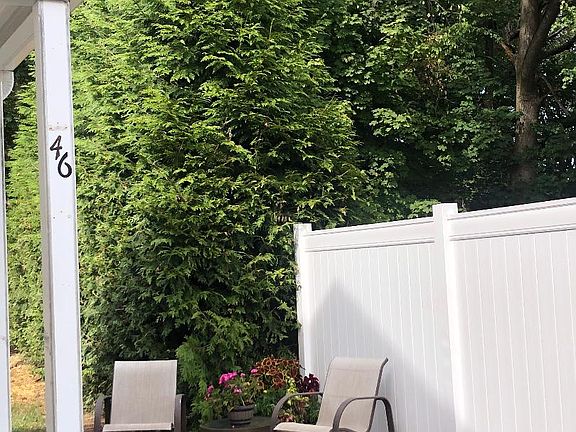 PRIVATE OUTDOOR PATIO