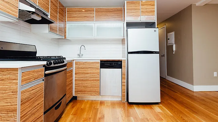 Rented by Nooklyn NYC LLC | media 1