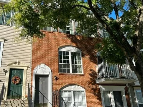 1938 Delancey St, Hellertown, PA 18055