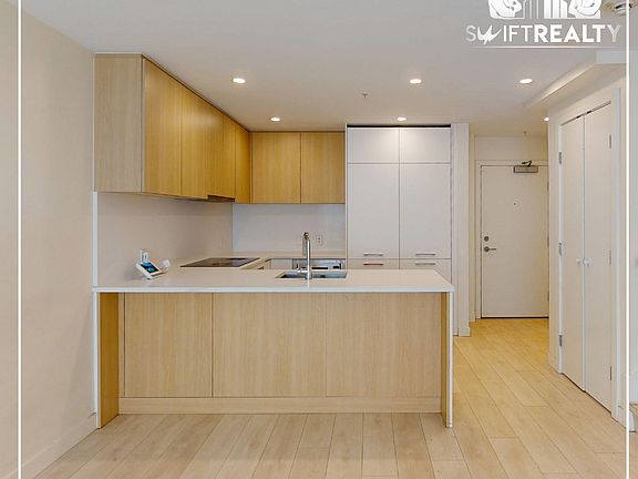 04_TH17-13318 104 Ave_Functional Kitchen_06272025