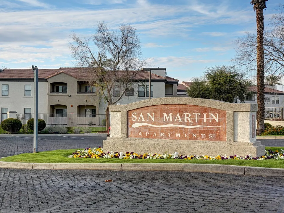San Martin Apartments