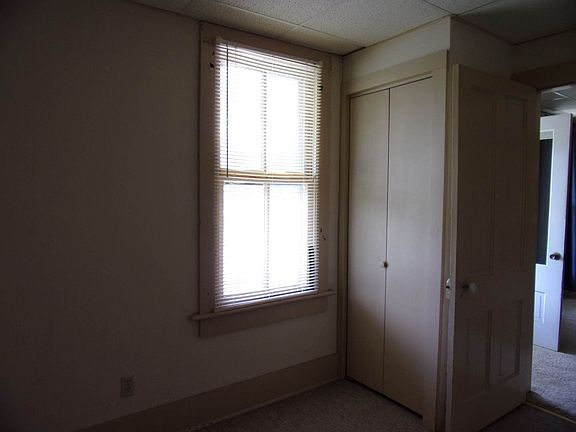 5th image of 214 Ayres St