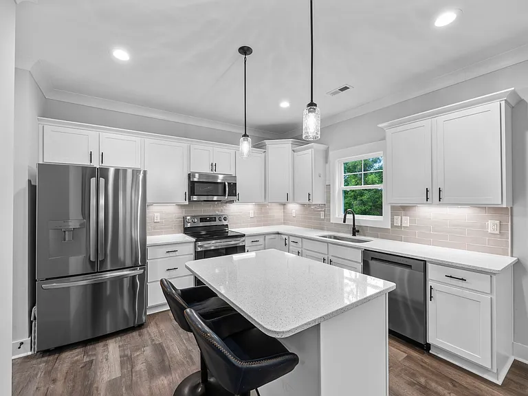 247 Shellbank Dr — Photo 16