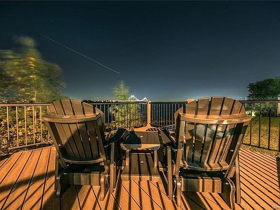 4th image of 256 Zerega Ave #2