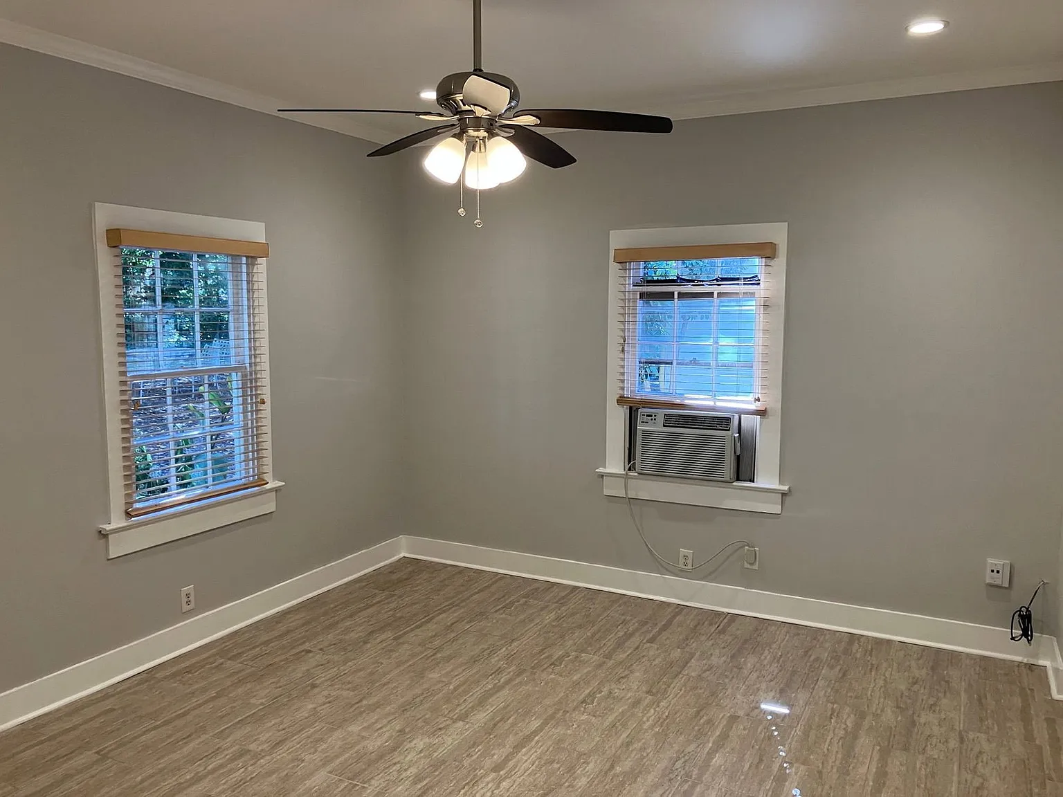 149 Peachtree Cir NE — Photo 4