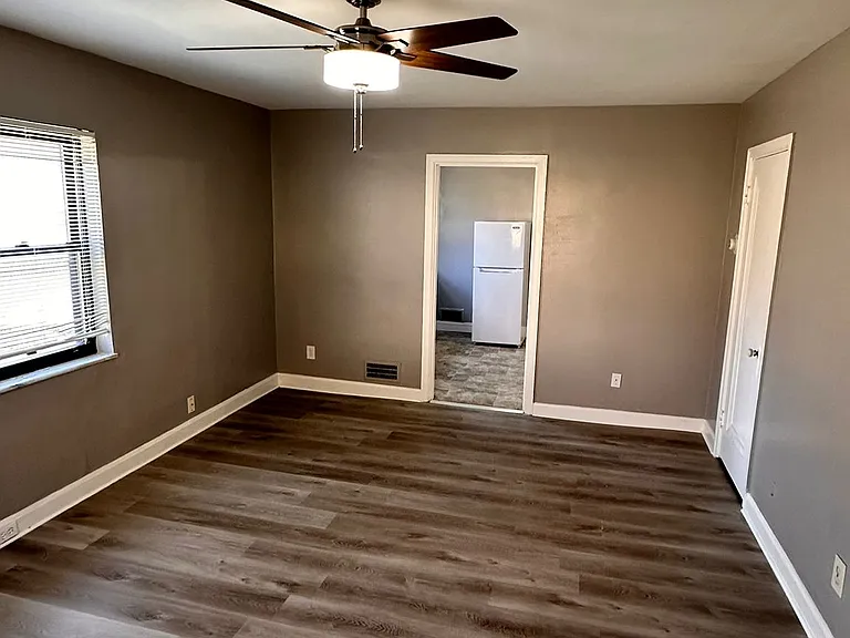 3411 Daytona Ave #2 — Photo 7