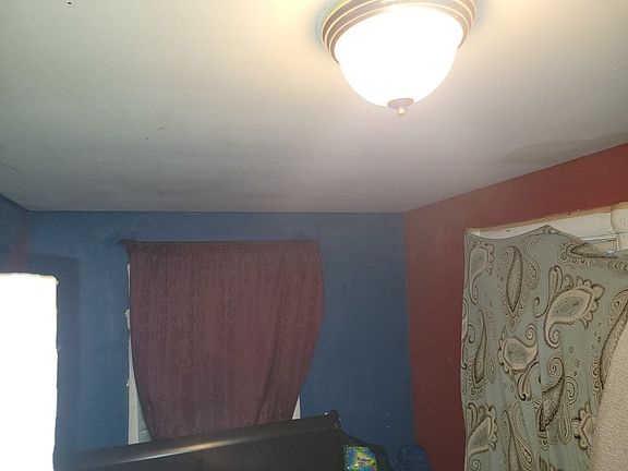 5th image of 378 W New York St