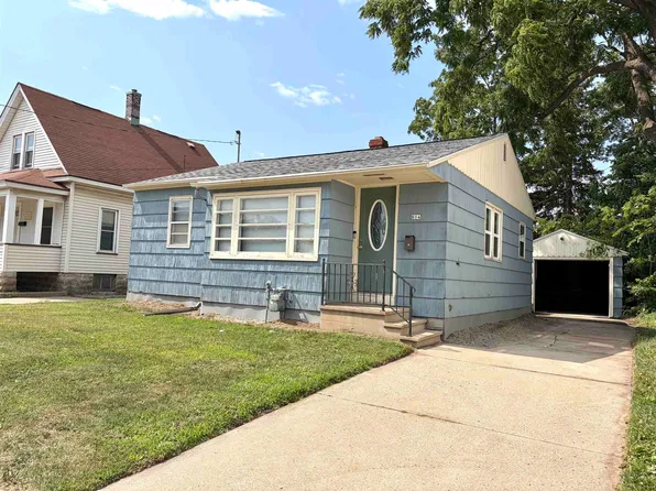 804 John Ave, Oshkosh, WI 54901