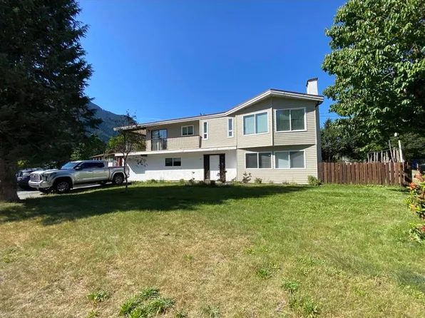 385 Ferry Landing Pl, Hope, BC V0X 1L3