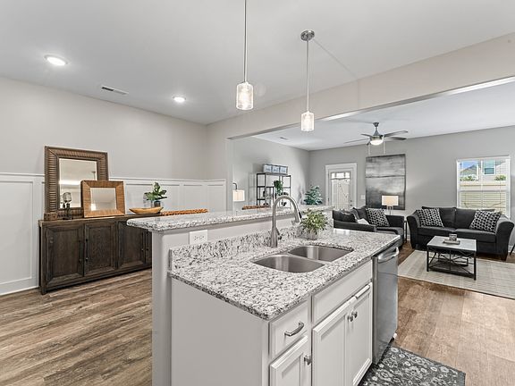3rd image of 4126 Suntropic Ln