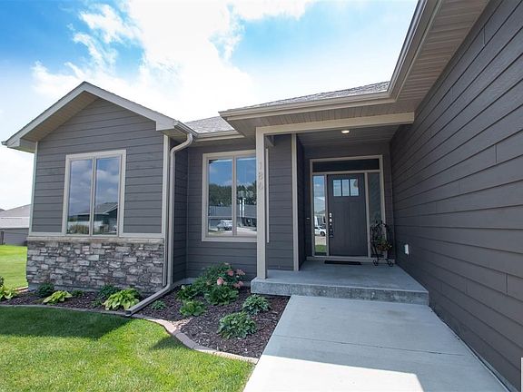 4th image of 186 N Churchill Cir