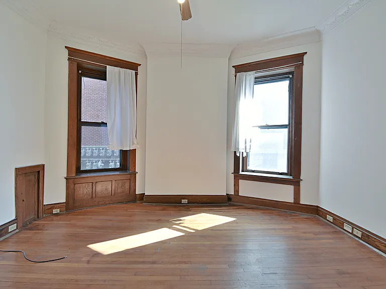 209 W 5th Ave #102 — Photo 6