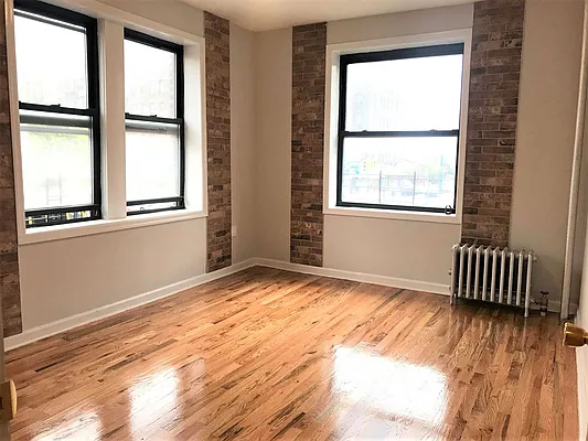 Rented by Lang Realty LLC | media 29