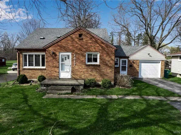 1617 Ruie Rd, North Tonawanda, NY 14120