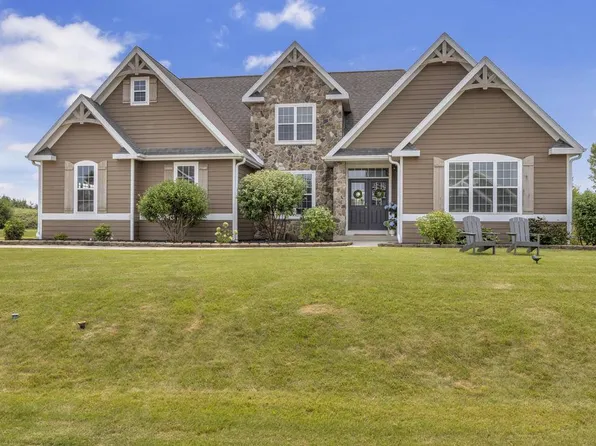 W1799 Heathmor DRIVE, Sheboygan, WI 53081