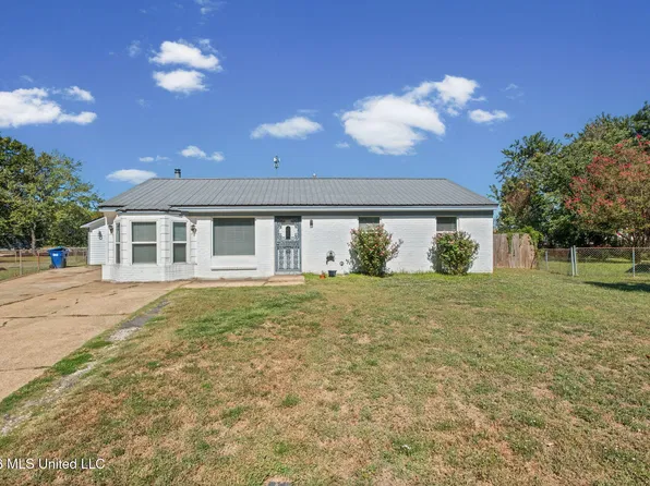 2630 Hillcrest Cv, Horn Lake, MS 38637